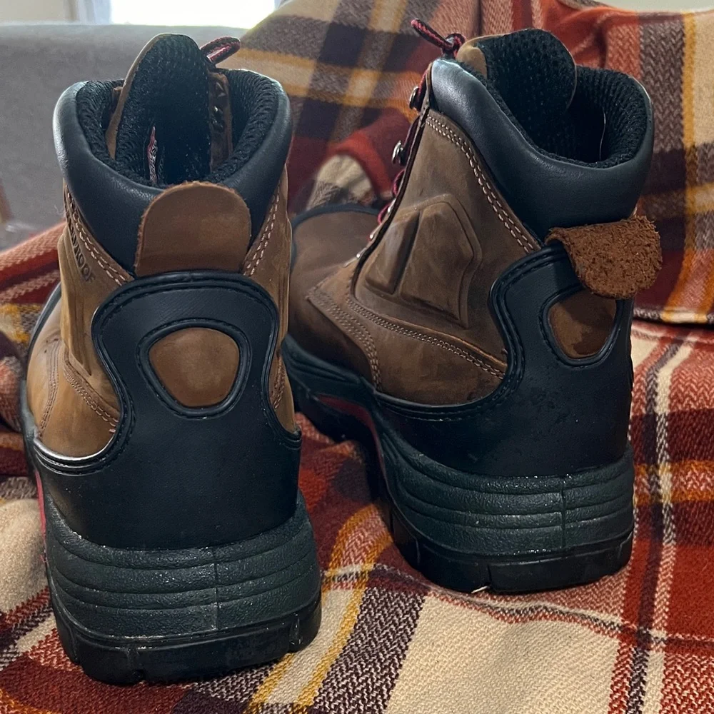 Red Wing 4402 Leather Work Boot with Steel Toes